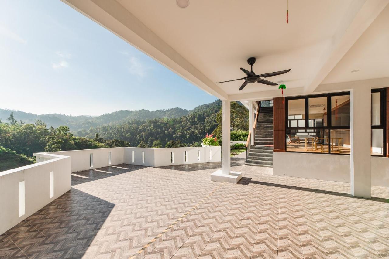 Ellin Forest Karaoke & Pool Resort Bukit Tinggi Bentong Exterior foto